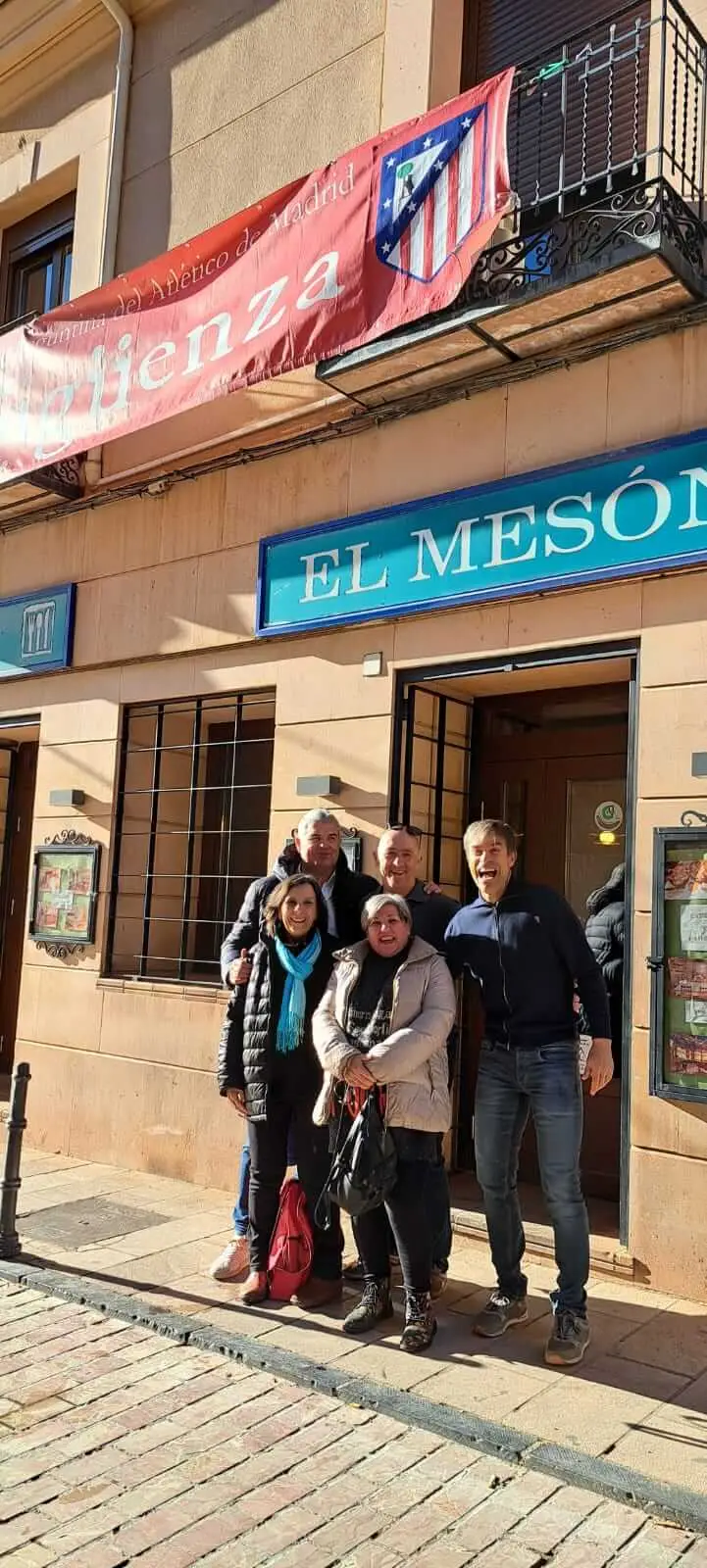 REISE IN DIE ROT-WEISSE ALCARRIA